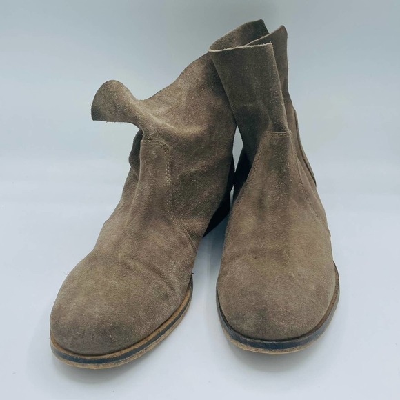 Carvela Suede Ankle Boot - Picture 6 of 8